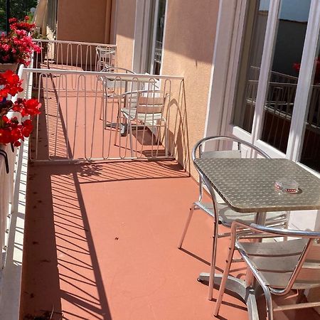Hotel Nettuno Діано-Марина Екстер'єр фото