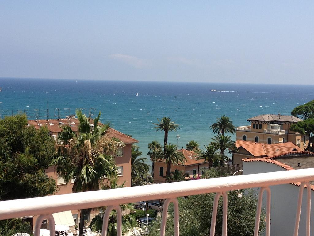 Hotel Nettuno Діано-Марина Екстер'єр фото