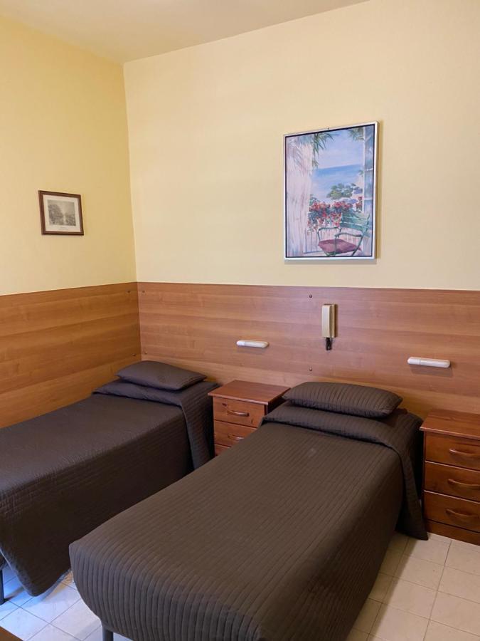 Hotel Nettuno Діано-Марина Екстер'єр фото