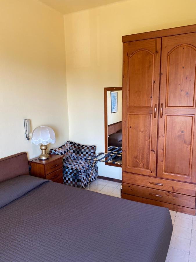 Hotel Nettuno Діано-Марина Екстер'єр фото